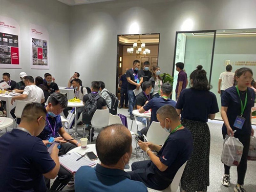 國際集成吊頂展完美落幕 寶仕龍全景頂未來可期