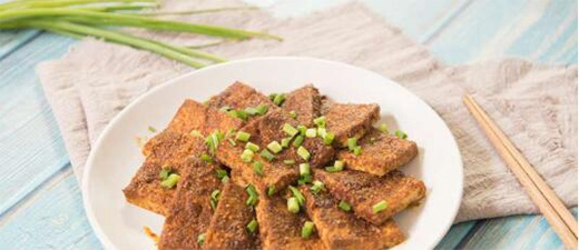 強大火力立體烹炒，老板燃?xì)庠?B312在家炒出大廚級美味