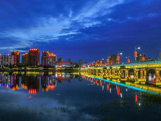 從禾光智能路燈讀懂智慧城市