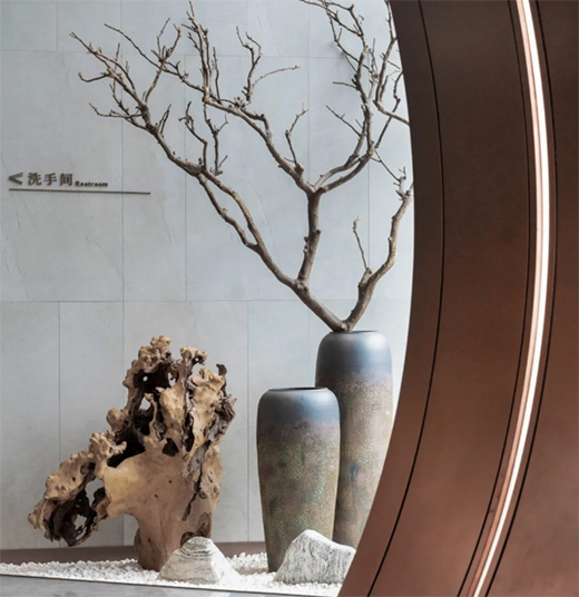 簡(jiǎn)約淡雅，以現(xiàn)代手法演繹中式韻味