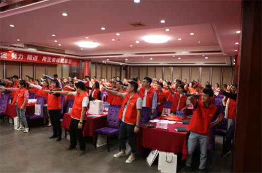 破繭成蝶 榮登戰神丨百能家居“健康新柜”5.1聯動廠購節盛大開啟