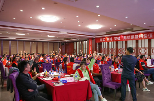 破繭成蝶 榮登戰神丨百能家居“健康新柜”5.1聯動廠購節盛大開啟