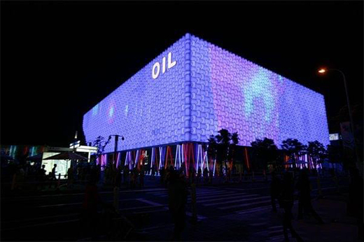 夜景亮化設(shè)計豐富了人們的夜間活動