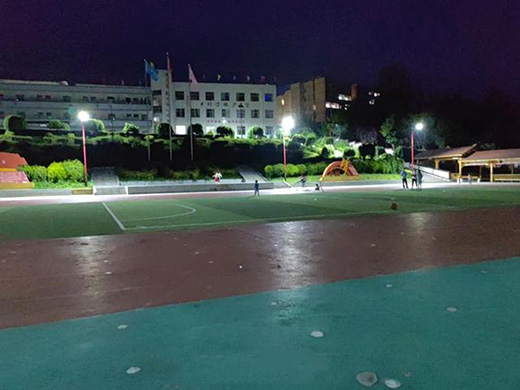 112盞路燈照亮群眾回家路