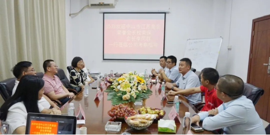 架商橋 增友誼丨江蘇商會到訪林德漆，共謀涂料行業(yè)新發(fā)展